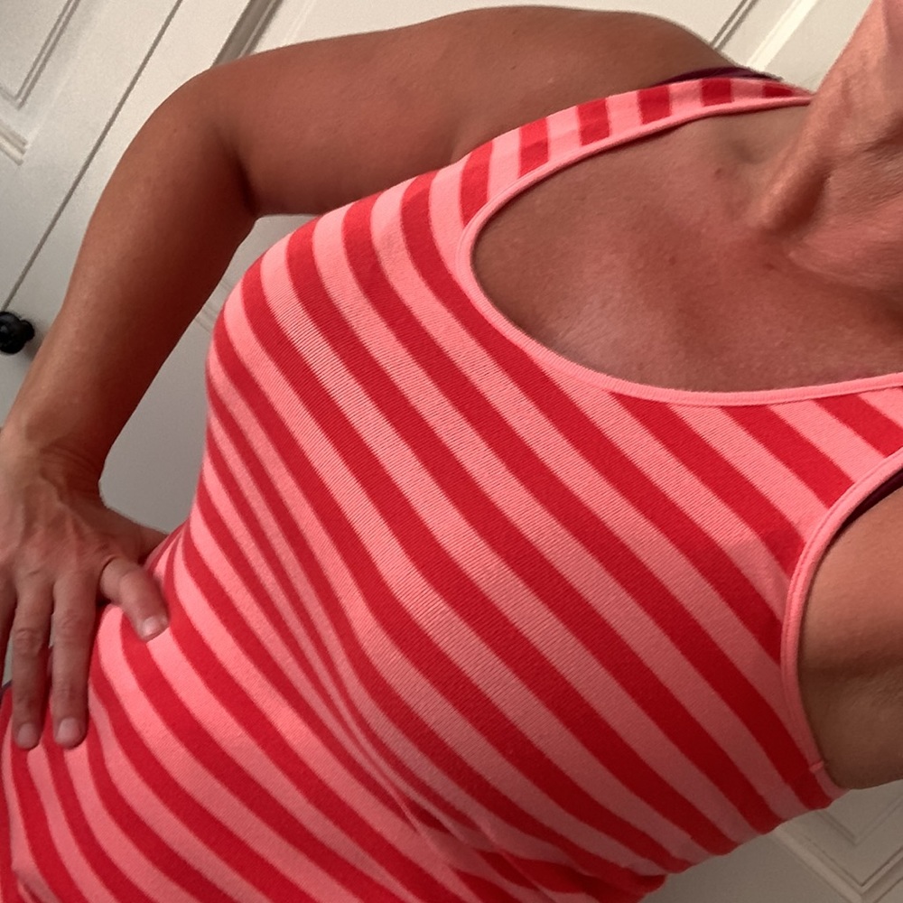 👱‍♀️any2/$10👱‍♀️a.n.a. Striped Racer back Tank  M